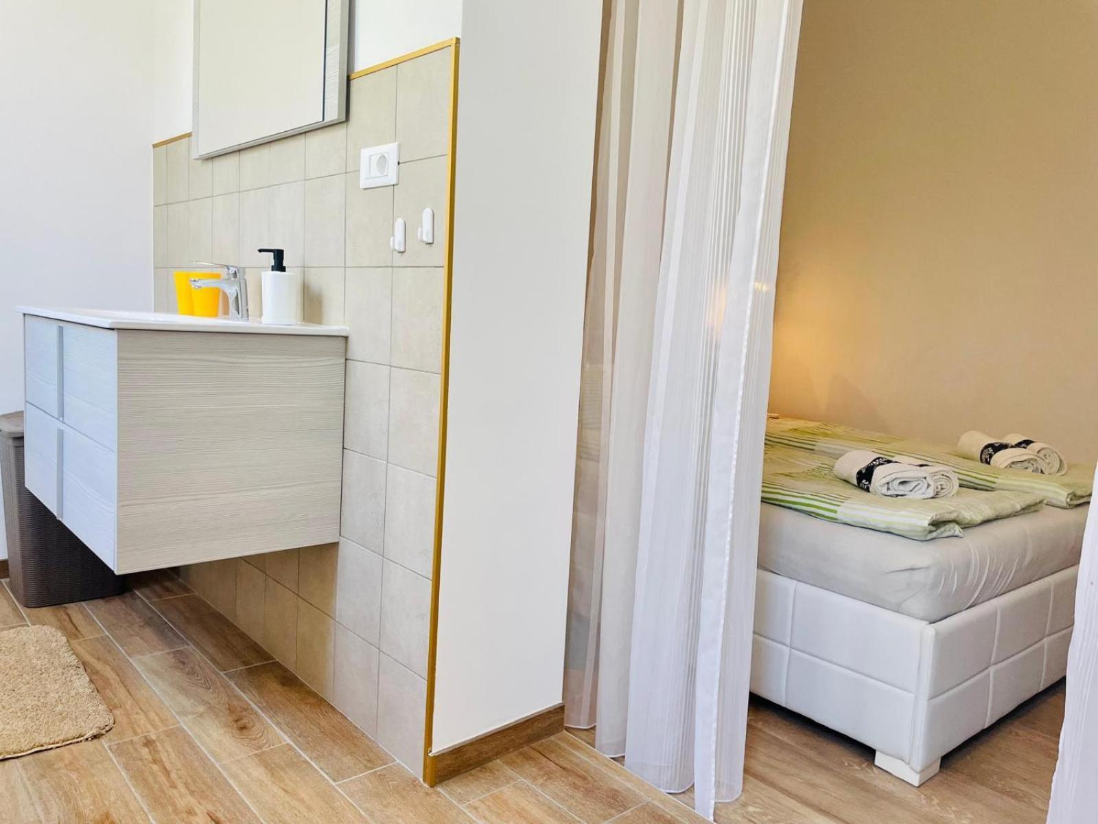 Boutique Apartment With Private Pool For Your Exclusive Use Novigrad  Exterior photo